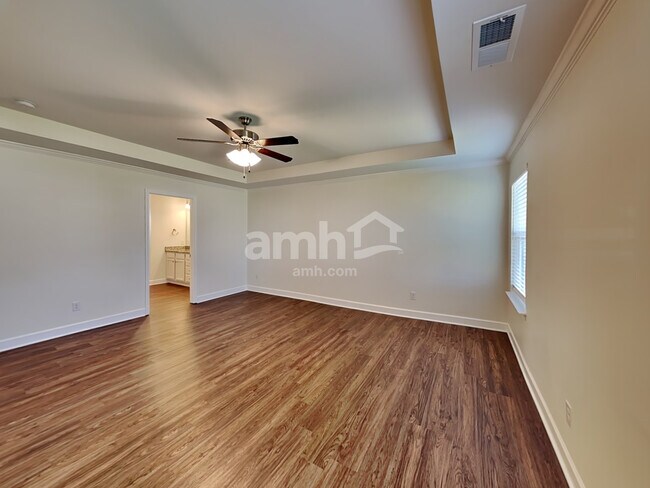 Building Photo - 4400 Erabele Dr