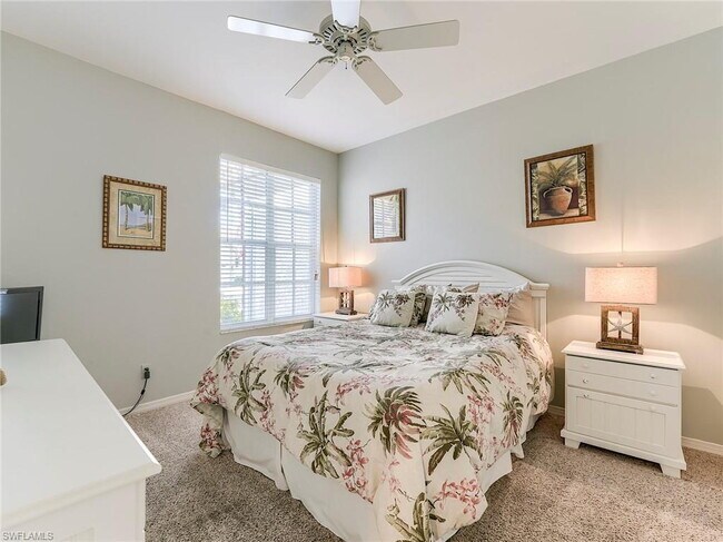 Building Photo - Turnkey 2-bedroom plus den villa, perfectly situated to capture stunning golf course and lake vie...