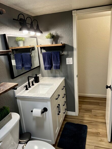 Guest Bathroom - 4201 E Camelback Rd