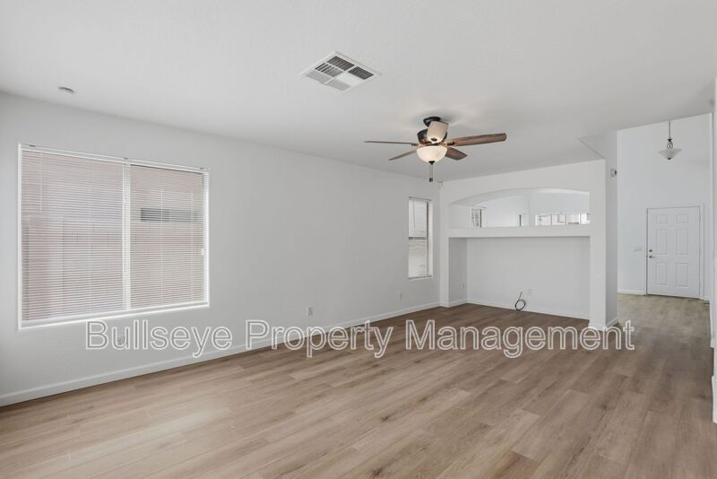 Building Photo - 27513 N 63rd Dr