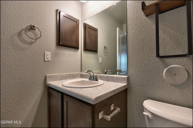 Building Photo - 14557 Faxon Yucca