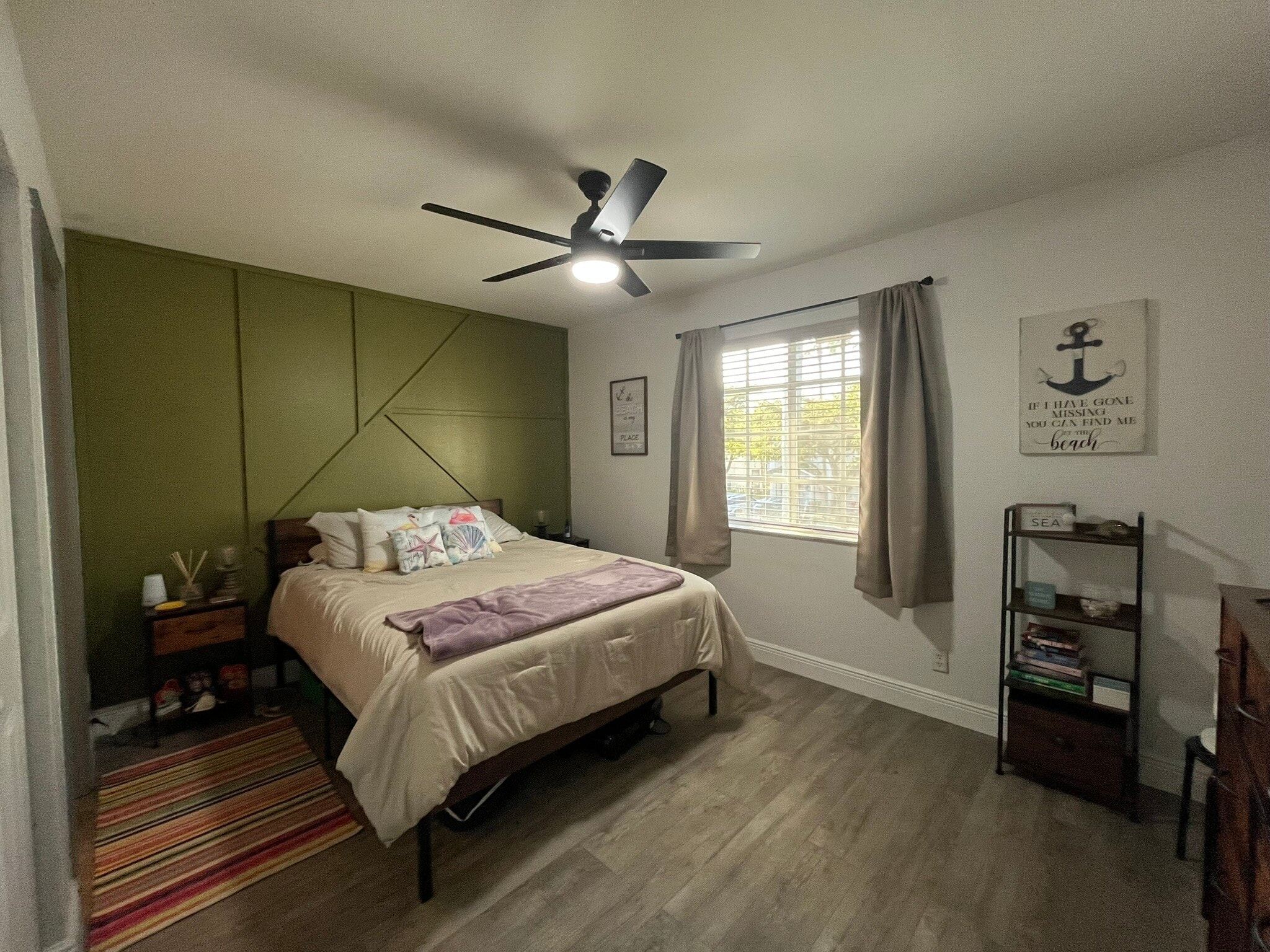 Building Photo - 8165 Pacific Beach Dr