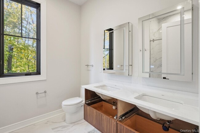 Building Photo - 34 Clinton Ave