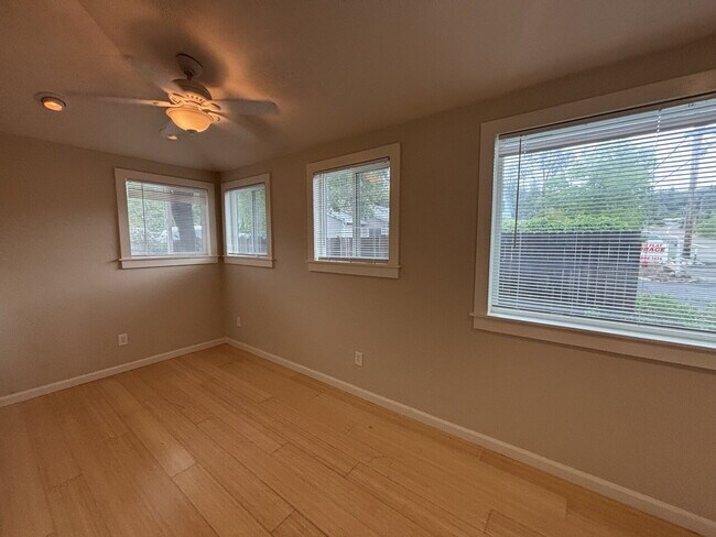 Building Photo - Ideally located 3/2 home in Placerville for rent