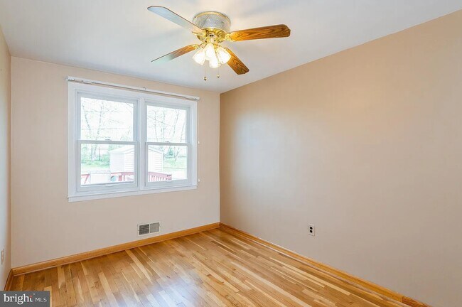 Building Photo - 8551 Harris Ave
