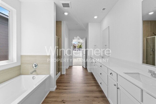 Building Photo - **September** New 3-Bedroom Home In Eagle Ridge