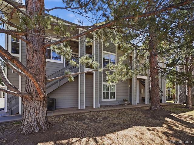 Building Photo - 7470 Singing Hills Dr