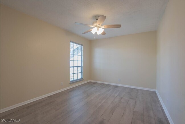 Building Photo - 3257 Royal Canadian Trace