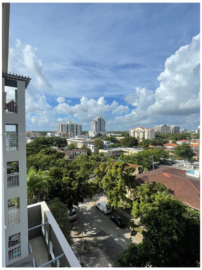 Building Photo - 50 Menores Ave