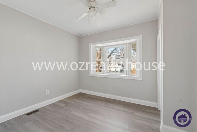 Building Photo - 1214 Slater St