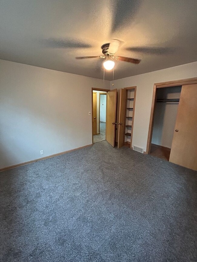 Building Photo - 5861N32ndK