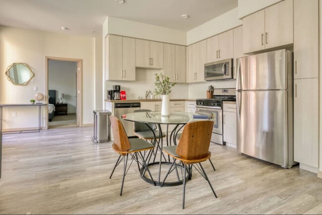 Building Photo - The Mason