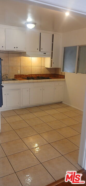 Building Photo - 4106 Rosewood Ave