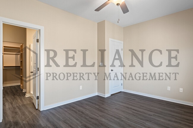 Building Photo - 3225 N Cedar Downs St