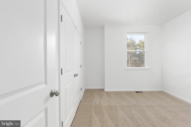 Building Photo - 2534 Neabsco Common Pl
