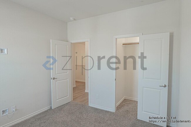 Building Photo - 2020 Saddle Wy