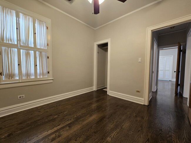 Building Photo - 4231 N Marmora Ave