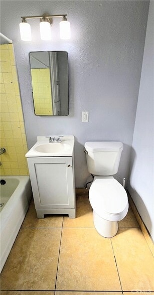 Building Photo - 1342 E 77th Pl