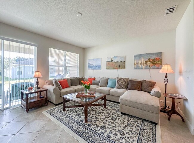 Building Photo - 720 Parkmont Pl