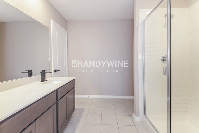 Building Photo - 1302 Community Way