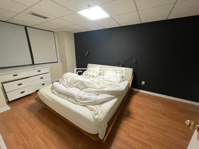 Building Photo - 62 Boylston St