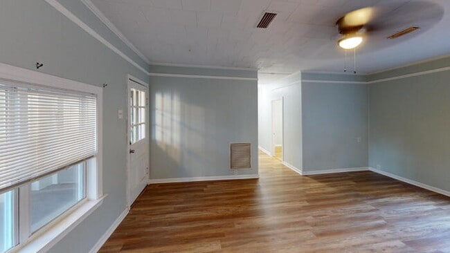 Building Photo - Room to Breathe on Nearly an Acre — Pensacola Opportunity (Additional photos coming soon)