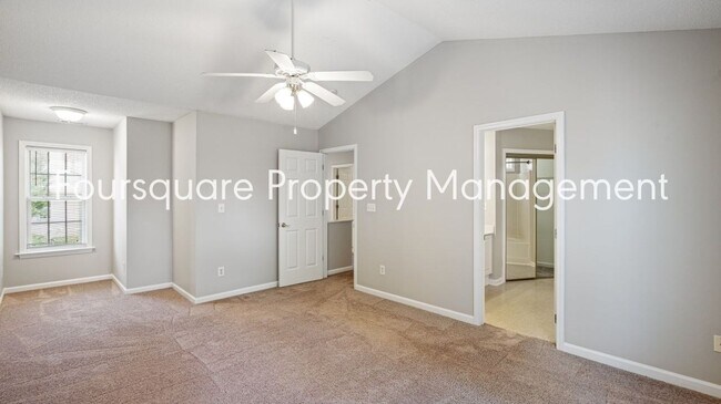Building Photo - End Unit Townhome | Sunroom| Community Poo...