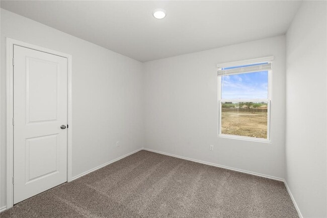 Building Photo - 105 Kendall Ln