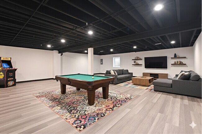 Building Photo - 52 Olympus Dr