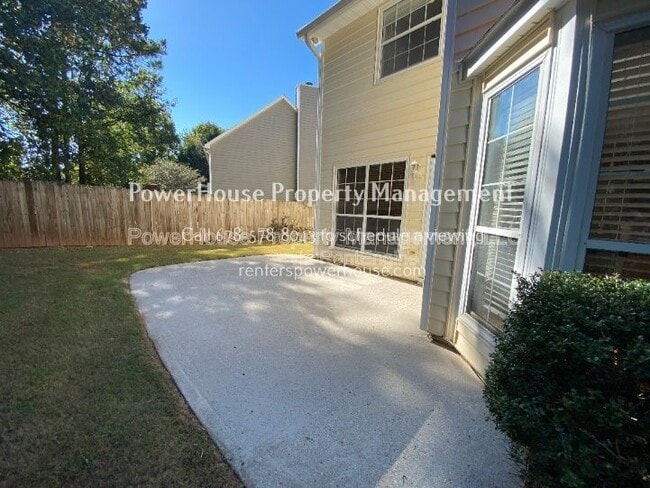 Building Photo - 605 Suwanee Lakes Cir NW