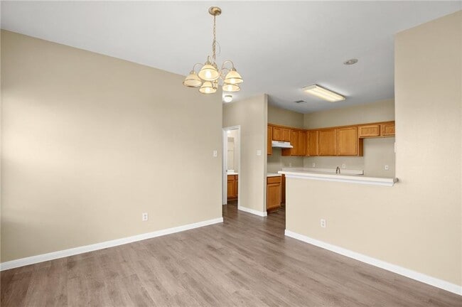 Building Photo - 250 Marvin Cove