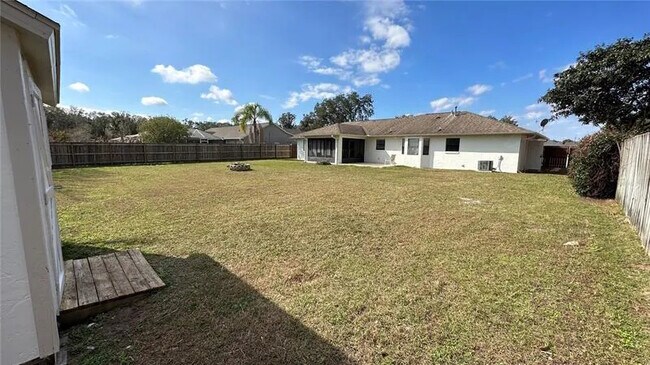 Back Yard - 185 SE 62nd Ave