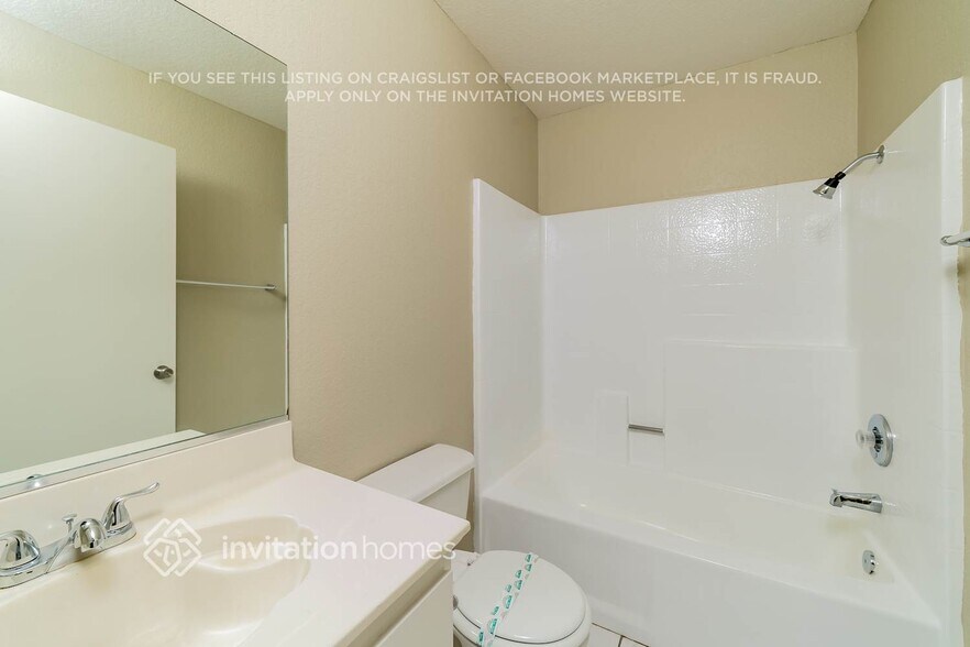 Building Photo - 10638 Countryside Dr