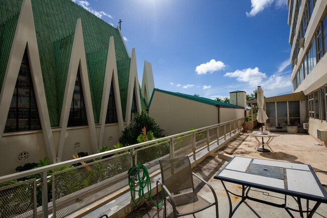 View from the patio looking towards the beach - 2500 Kalakaua Ave