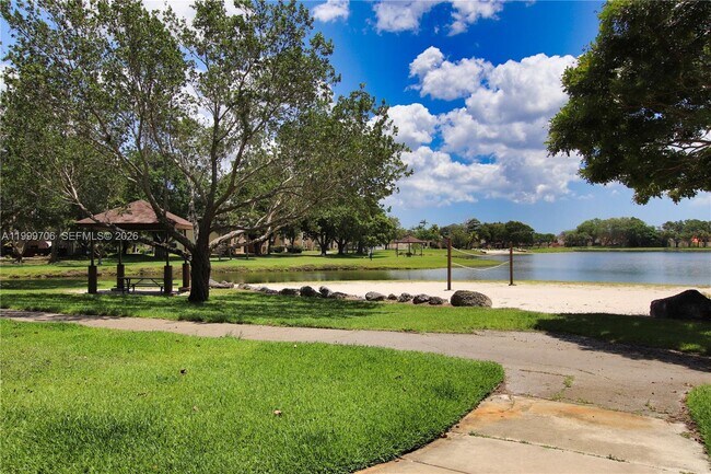 Building Photo - 10681 SW 156th Pl