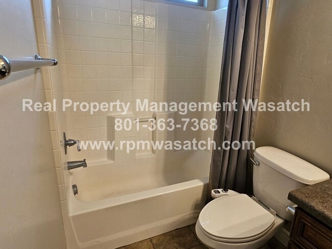 Building Photo - Gorgeous 3 Bed/3.5 Bath Home!!!