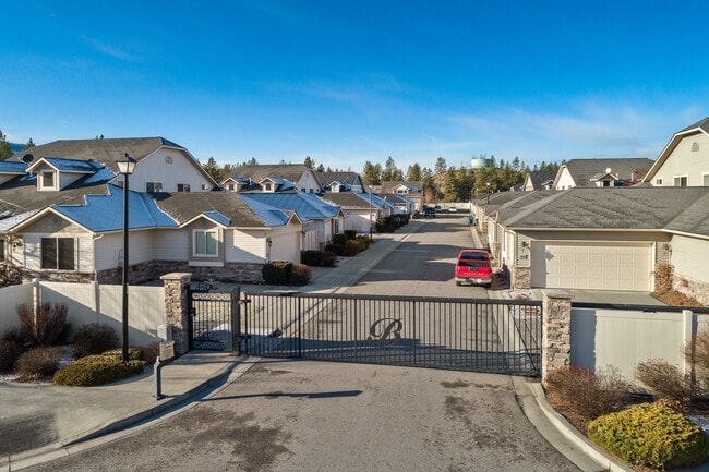 Building Photo - 1414 Mordyl Loop