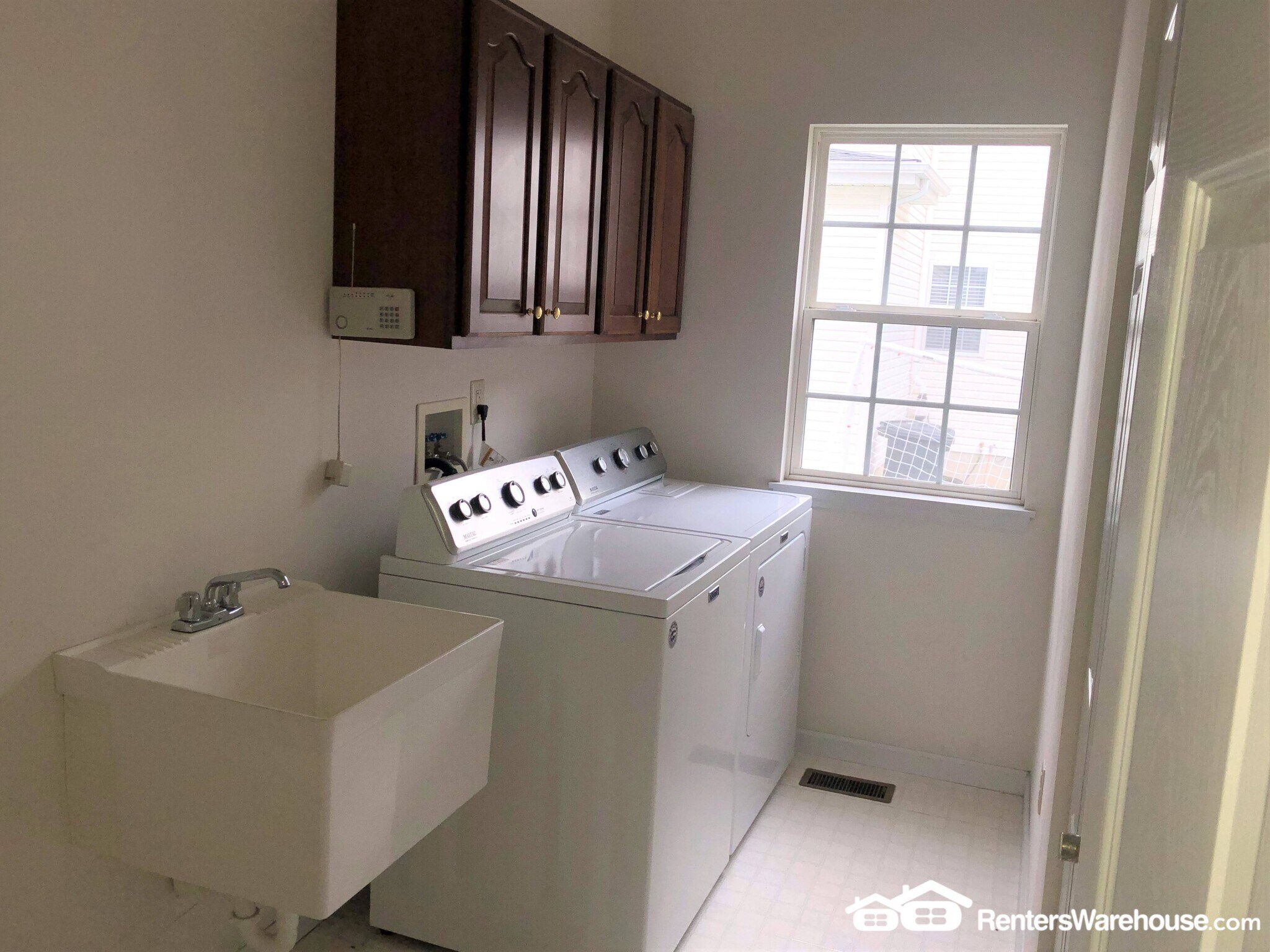 Building Photo - 1137 New Ballwin Oaks Dr