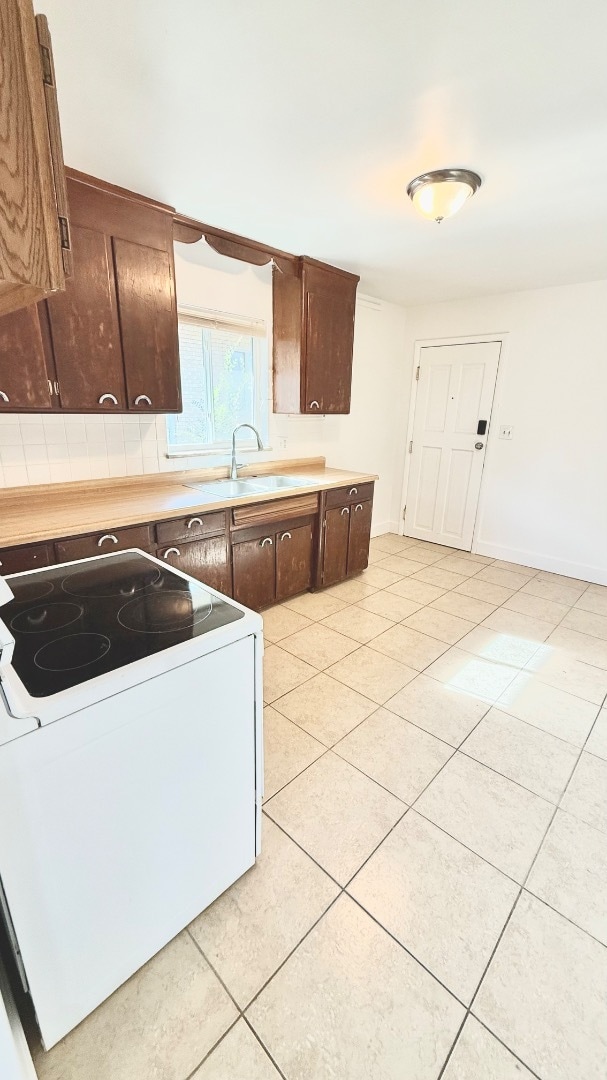 Building Photo - 3631-3637 S Sherman St - 3637