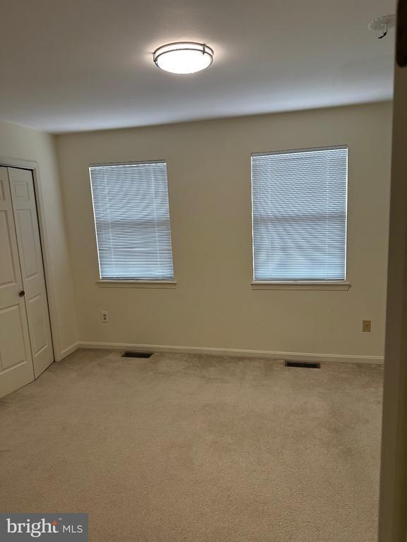 Building Photo - 942 S Rolfe St