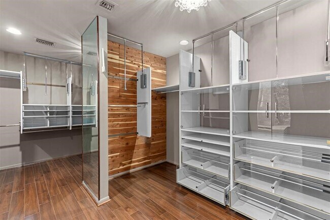 Building Photo - 431 Hedwig Rd