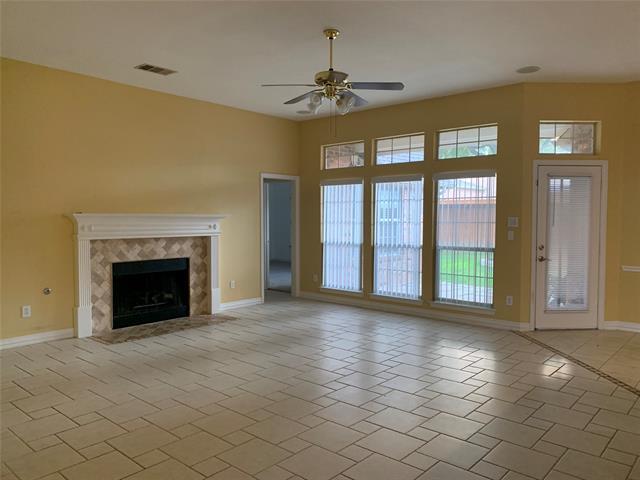 Building Photo - 8825 High Meadows Dr