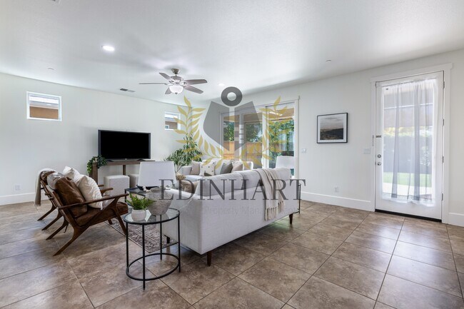 Building Photo - 1632 N Broadbent Ln