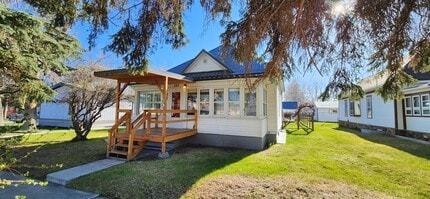 Building Photo - 207 First Ave E