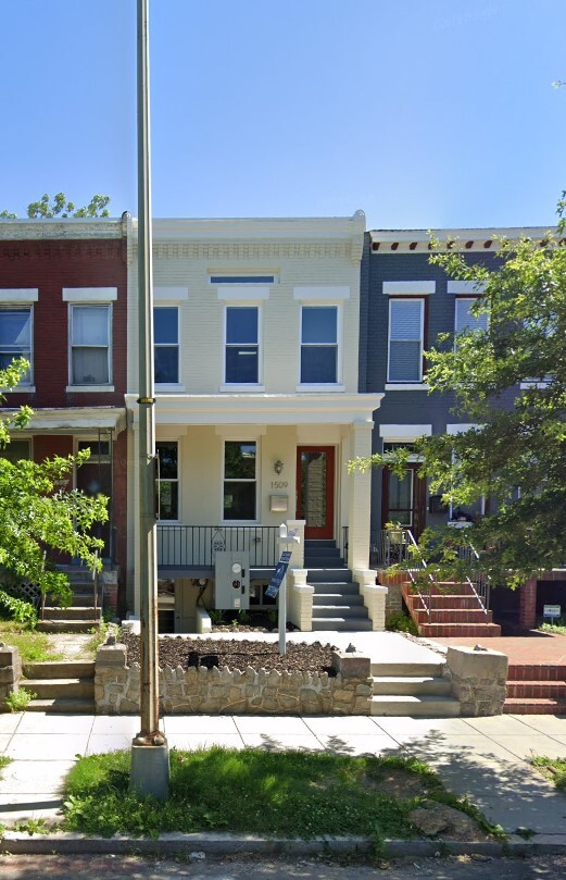 Primary Photo - 1509 A St SE