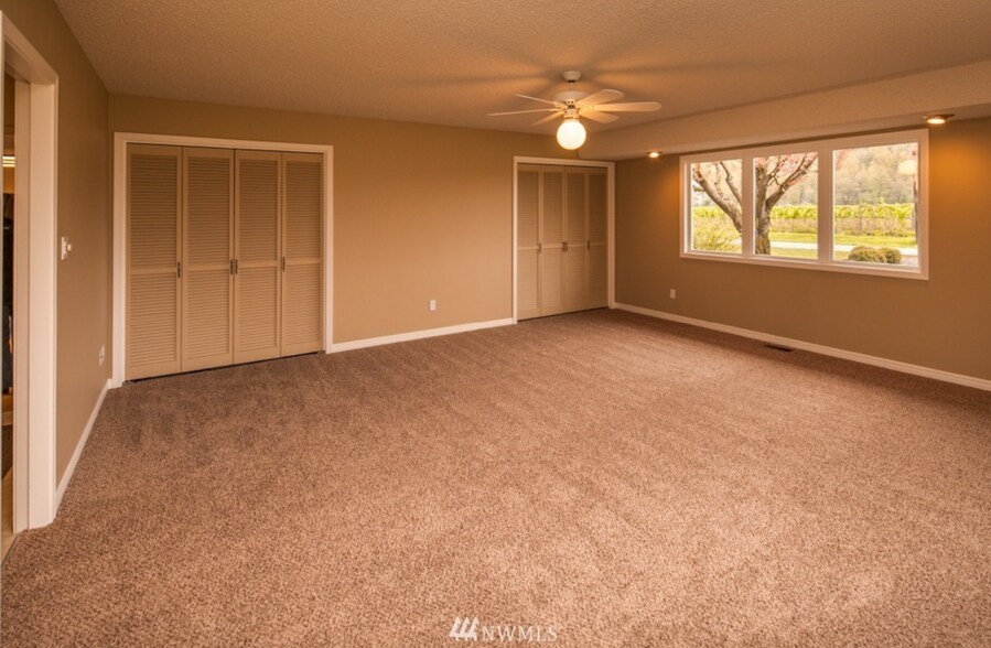 Building Photo - 5683 Putnam Rd