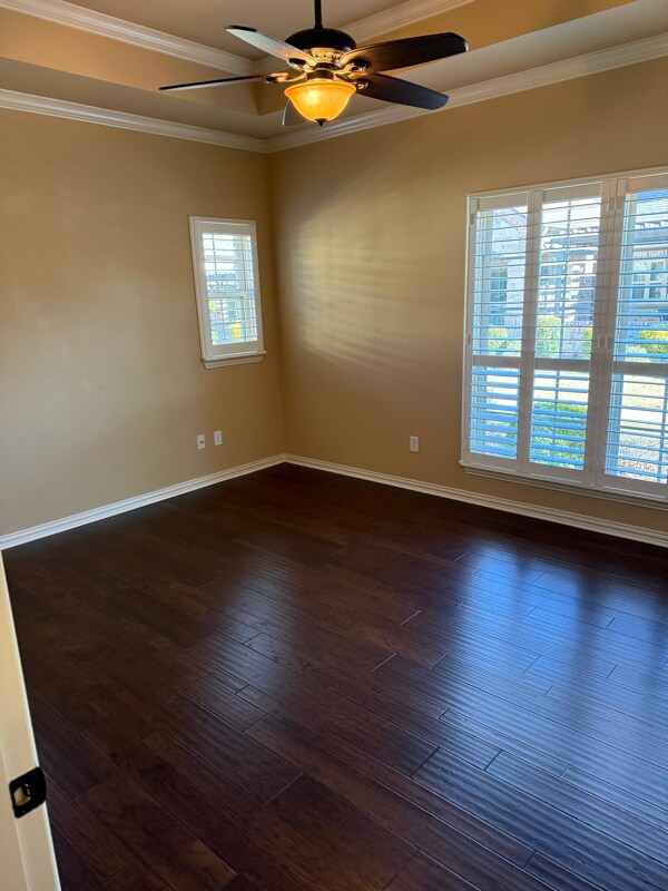 Building Photo - 5683 Hummingbird Ln