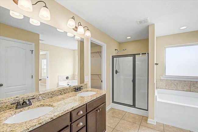 Building Photo - 4 Bed/3.5 Bath Home in The Palms at New Hampstead