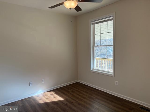 Building Photo - 1370 Elm St