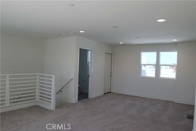 Building Photo - 684 Malibu